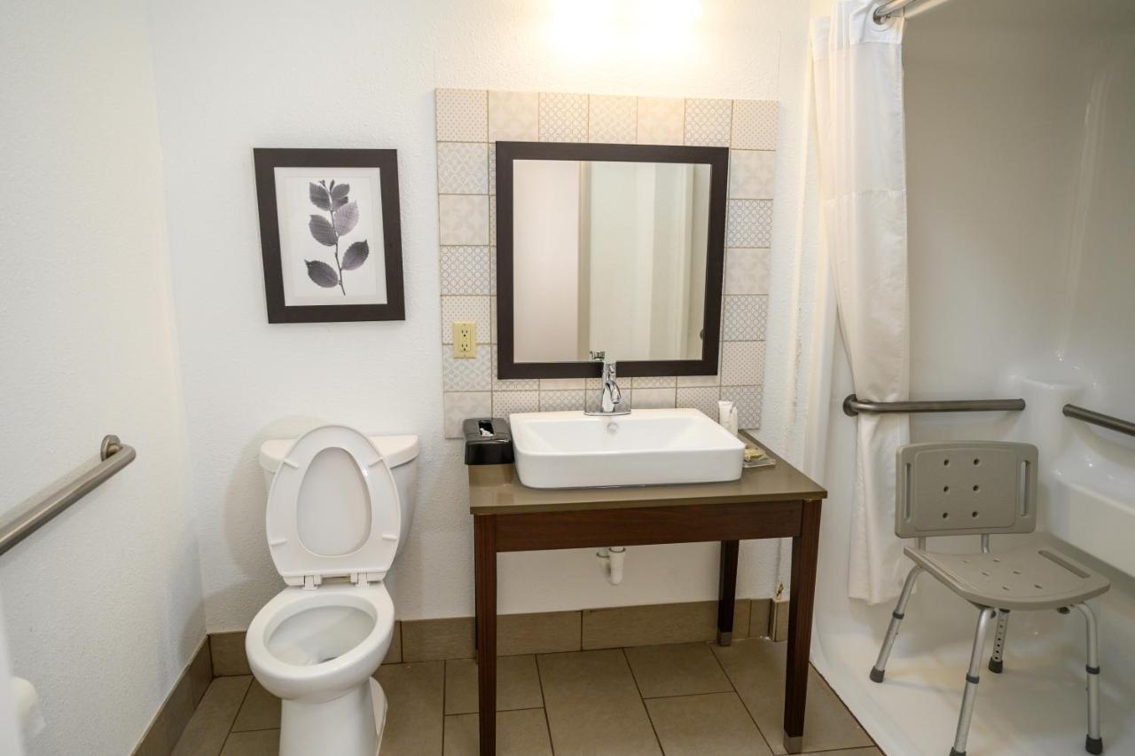 Hotel Country & By Radisson, Greenfield, In
