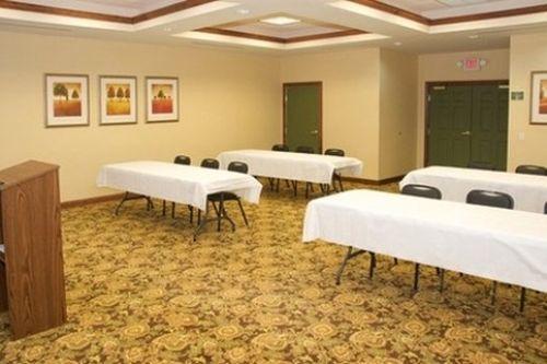 Hotel Country & By Radisson, Greenfield, In Greenfield